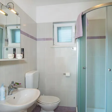 House Alanis Wtih Sea View In Quiet Location * Ravni