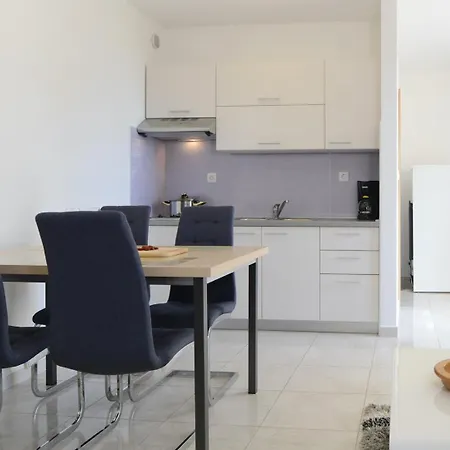 House Alanis Wtih Sea View In Quiet Location Ravni