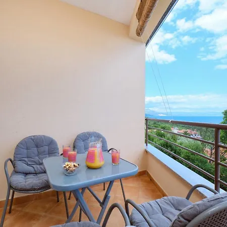 House Alanis With Sea View In A Quiet Location 4*