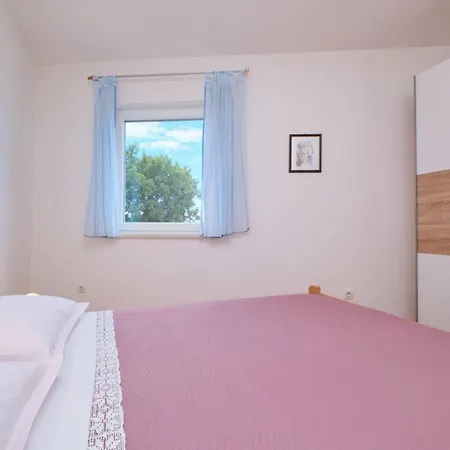 House Alanis With Sea View In A Quiet Location بيت ضيافة رافني