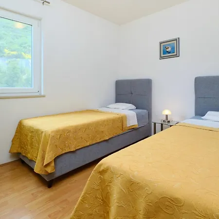 House Alanis With Sea View In A Quiet Location 4*