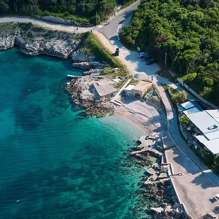 House Alanis With Sea View In A Quiet Location Ravni