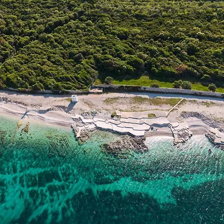 House Alanis With Sea View In A Quiet Location